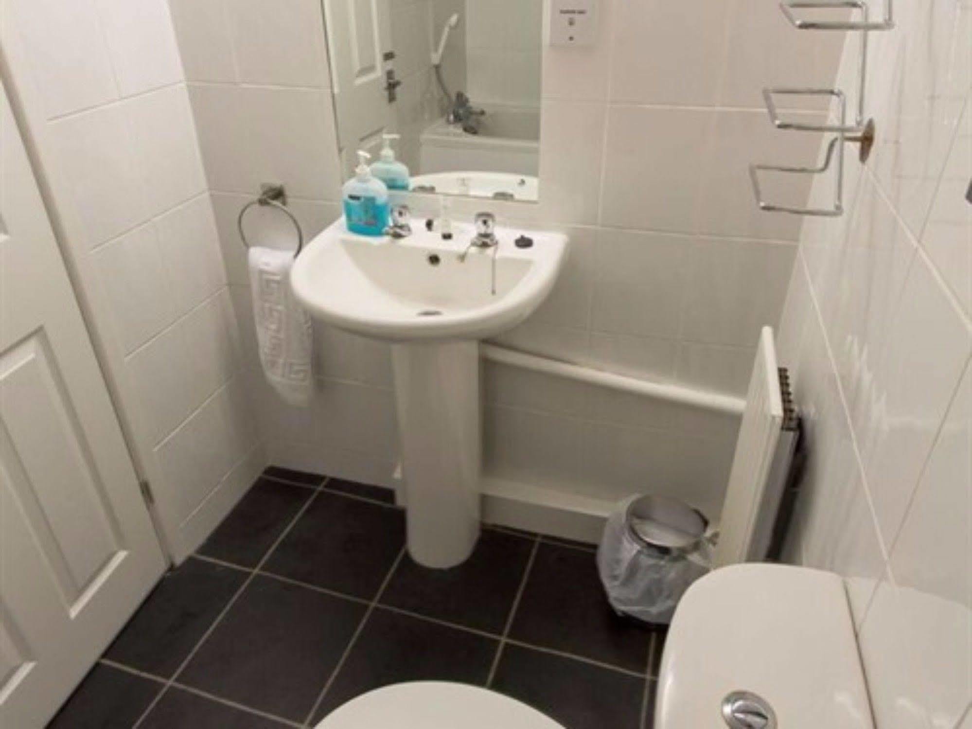 Trinity Guest House هارتلبول المظهر الخارجي الصورة